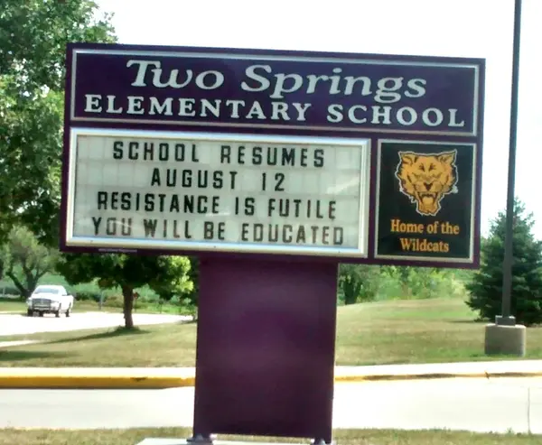 Funniest School Signs - Pic 6